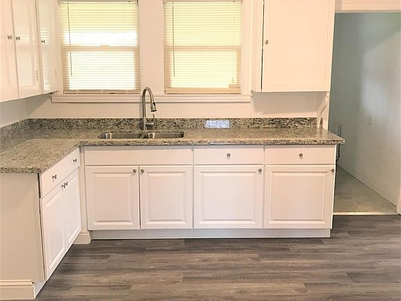 3rd image of 2350 E Stadium Dr