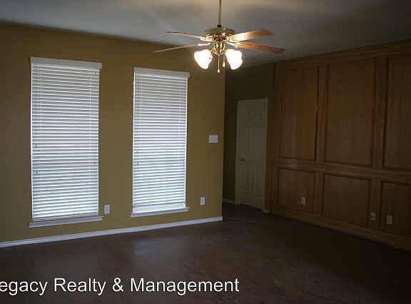 5th image of 1415 Landsford Dr