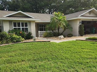 1207 Crabapple Ln, Lady Lake, FL 32159