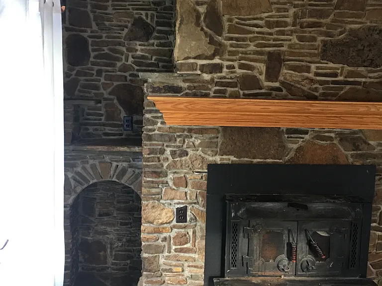 42 Eds Ln — Photo 4