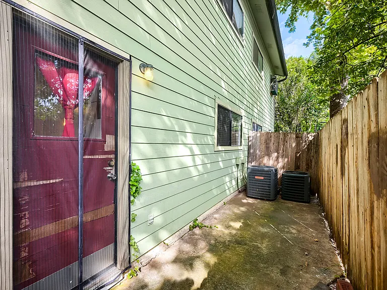 3206 King St #108 — Photo 10