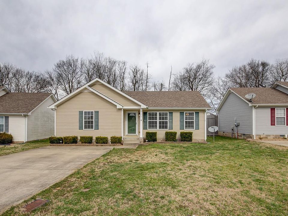 1st image of 575 Oakmont Dr