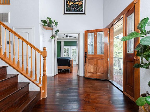 4th image of 5048 Wylderidge Dr