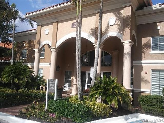 1st image of 101 SW 117th Ave #3A