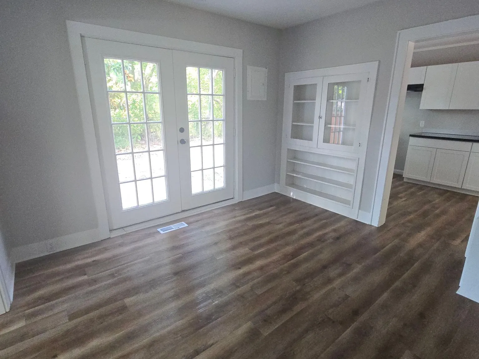 331 Eastland Avenue - 1 — Photo 4
