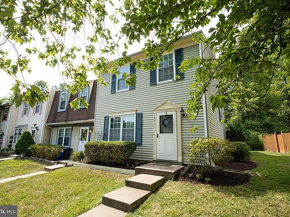 3rd image of 18611 Winding Creek Pl
