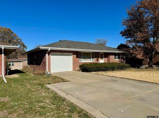 840 E 16th St, Crete, NE 68333