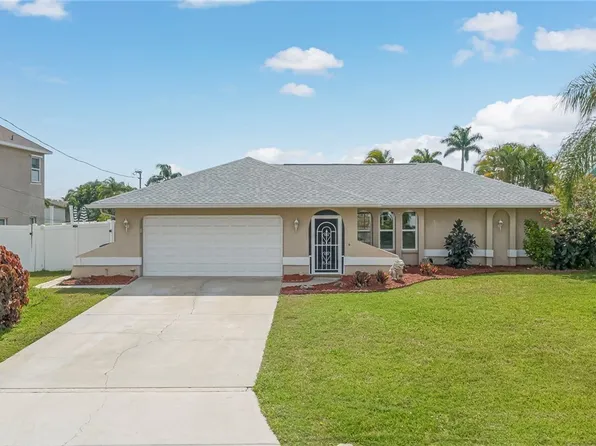 2301 SE 5th Ct, Cape Coral, FL 33990