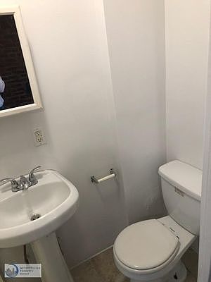 4th image of 518 E 6th St #6RR