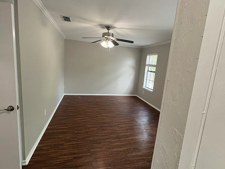 400 W South Town Dr #402 — Photo 51