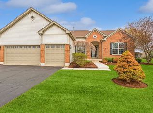 12844 Golf View Dr, Huntley, IL 60142