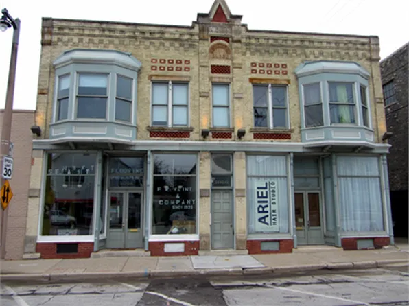 1016 S 5th St, Milwaukee, WI