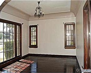 5th image of 521 E Palmyra Ave