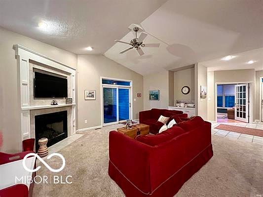 2nd image of 9419 S Harbour Pointe Dr