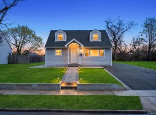 69 Parkway Boulevard, Wyandanch, NY 11798