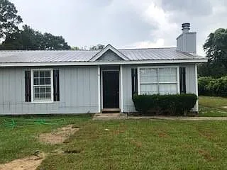 3 bed, 2.0 bath, 1188 sqft, $1,400 — Photo 2