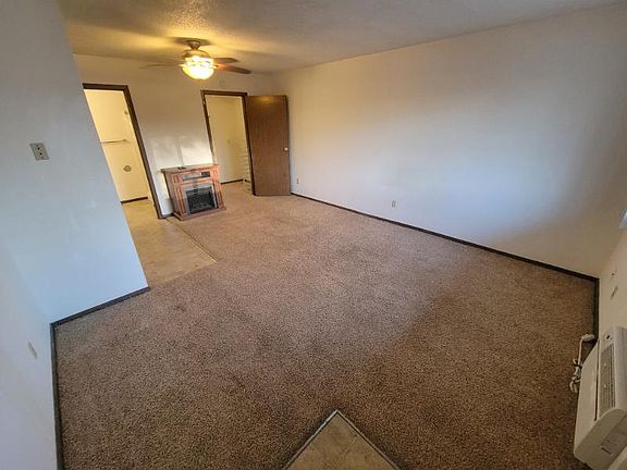 3rd image of 2222 32nd St S APT 24