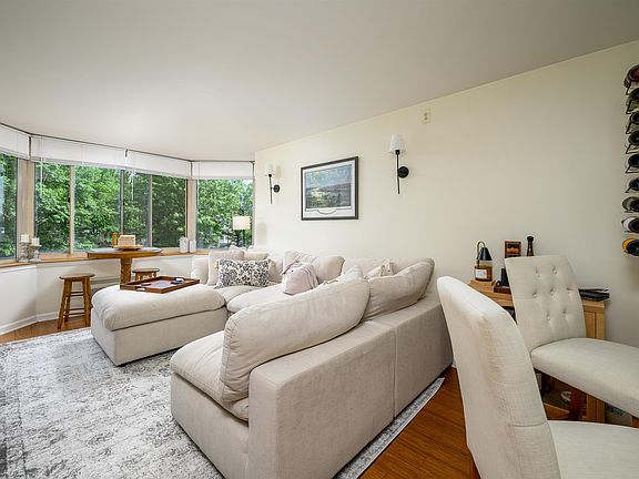 2nd image of 1 2nd St APT 212