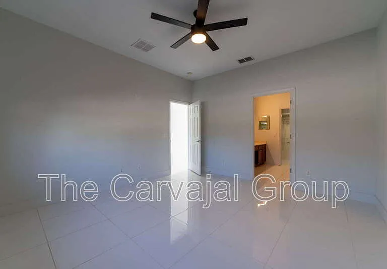 10224 Vickers Ridge Dr — Photo 8