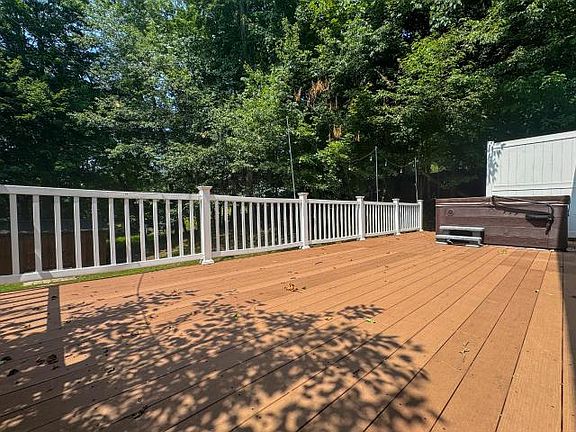 4th image of 211 Dartmouth St #6