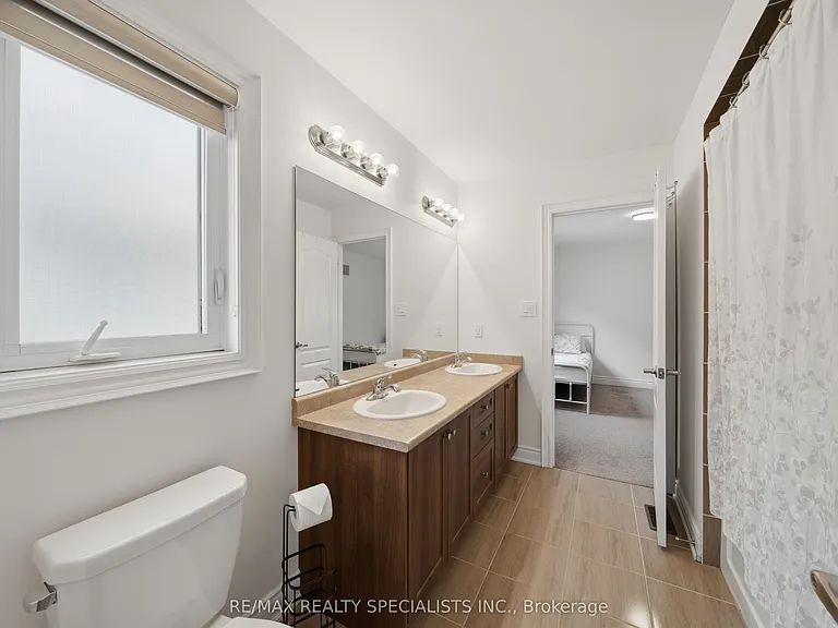 120 Milby Cres — Photo 19