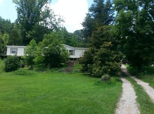 678 Hog Creek Rd, Waynesboro, TN 38485