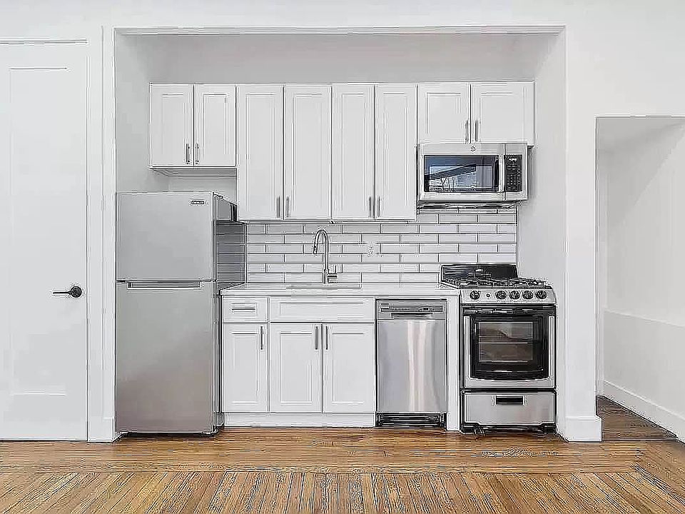 2nd image of 45 Tiemann Pl #5W