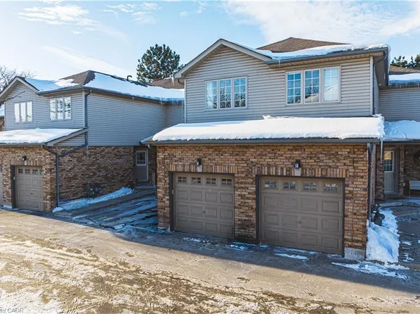 705 Cumberland Ave #18, Burlington, ON L7N 3W4