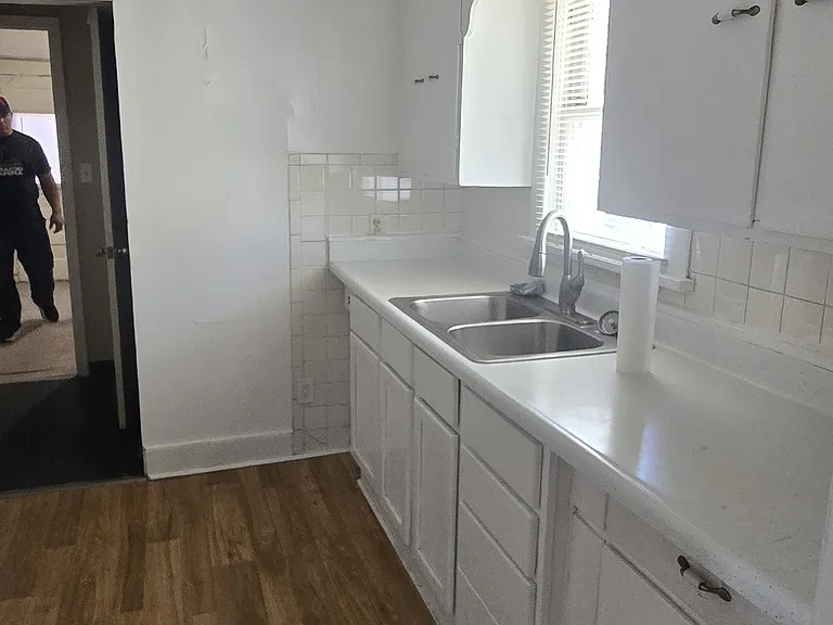 223 Vassar Dr SE — Photo 6