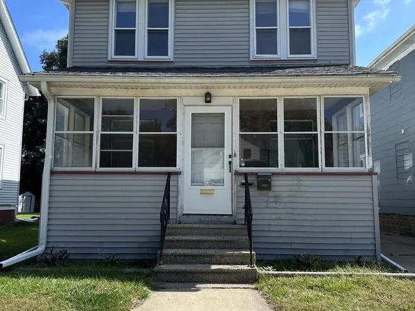 6617 18th AVENUE, Kenosha, WI 53143