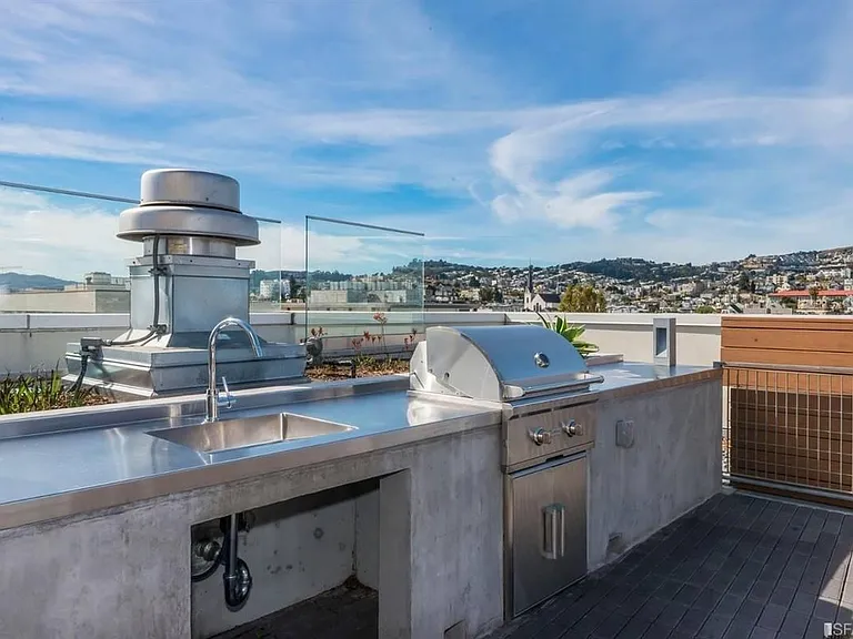 45 Bartlett St #216 — Photo 7