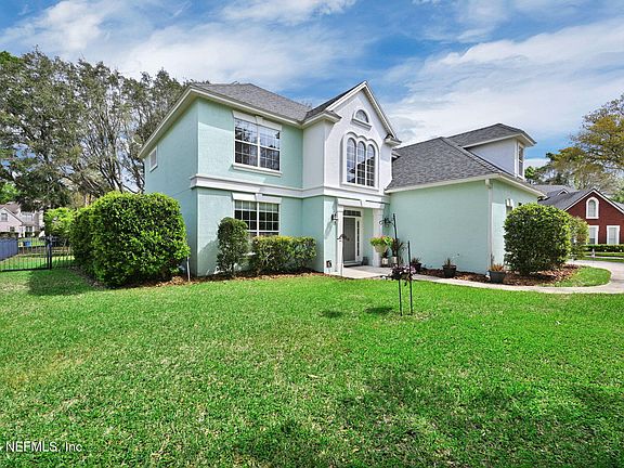 4th image of 12862 LA COSTA Court