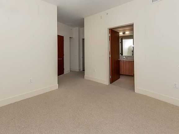 5th image of 111 N 12th St Unit 1404