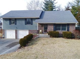 1905 Oak Cliff Dr, Columbia, MO 65203