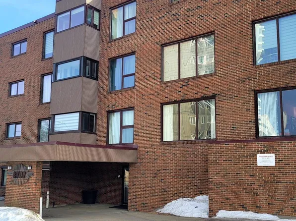 8707 107th St NW #305, Edmonton, AB T6E 5J5