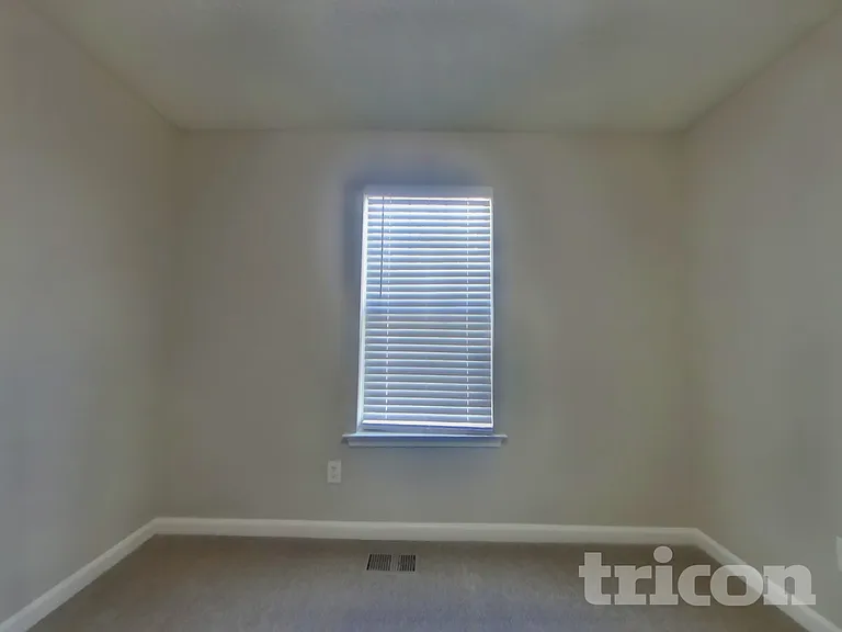 230 Ashbury Ct — Photo 9