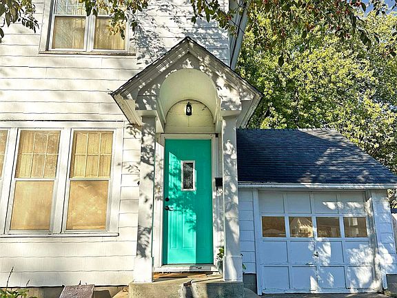 3rd image of 4007 Jefferson St