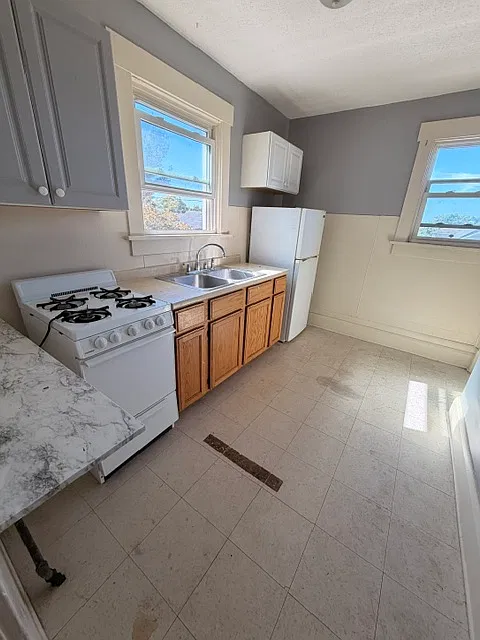 1 bed, 650 sqft, $695 — Photo 2
