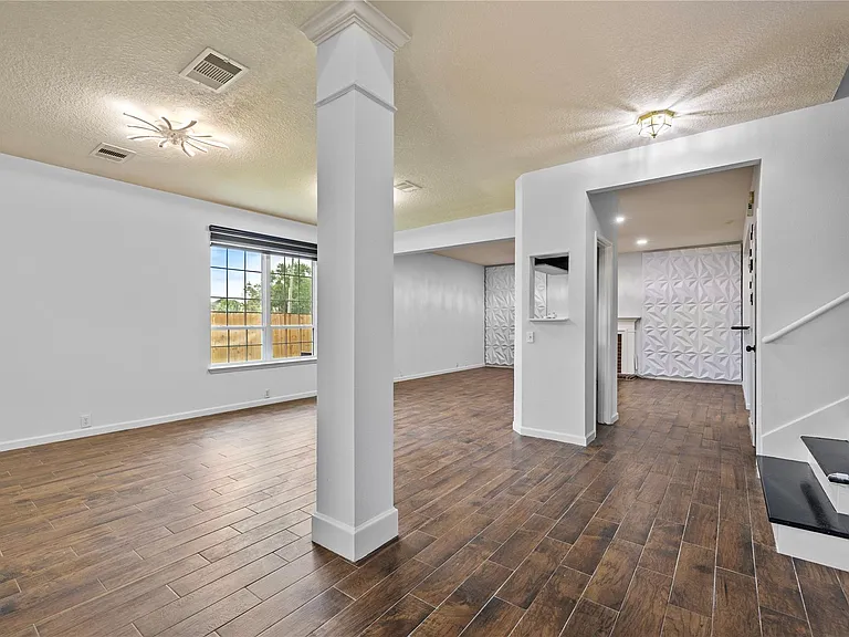 4803 Windcross Ct — Photo 6