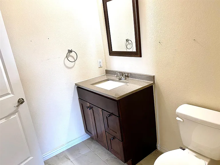 621 Fleming St — Photo 24
