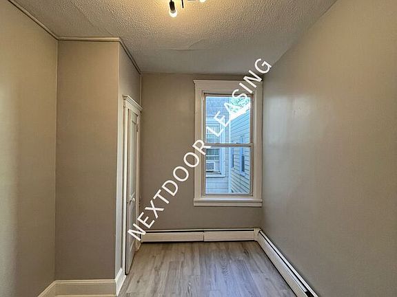 4th image of 55 Terhune Ave #2FM