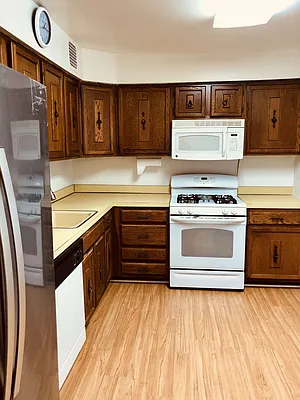 Rented by Walker Whiteside Pettibone, LREB | media 1