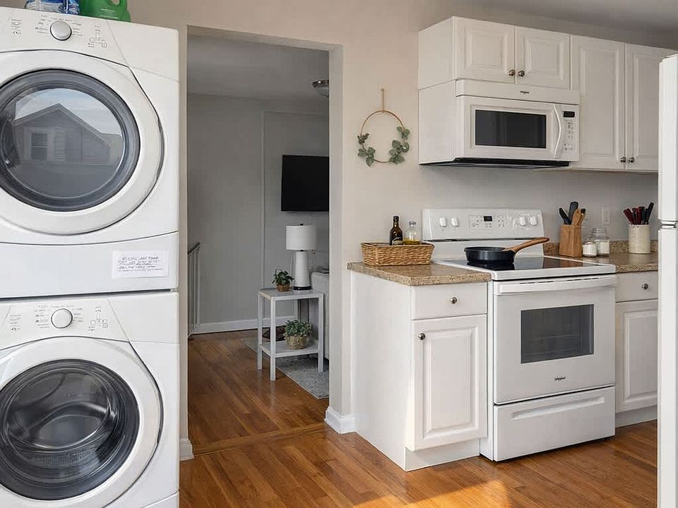 Laundry Room Cabinet