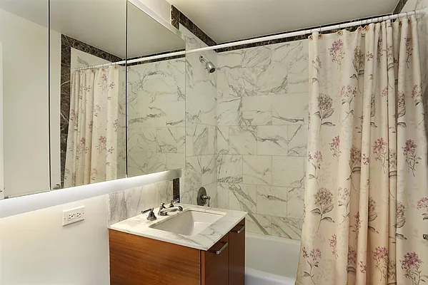 Rented by Corcoran | media 29