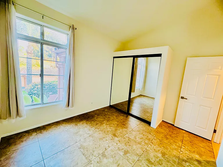 Guest Room 1