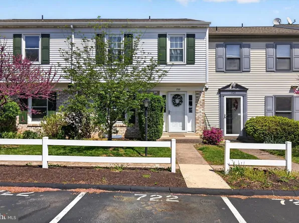 722 Allenview Dr, Mechanicsburg, PA 17055