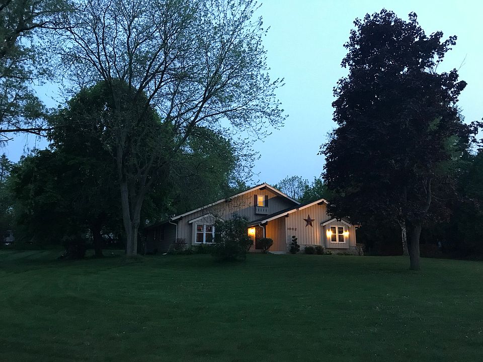 2nd image of 1002 Birchwood Trl
