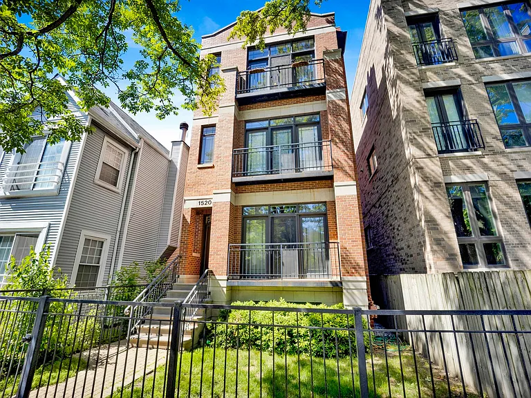 1520 W Diversey Pkwy #3 — Photo 39