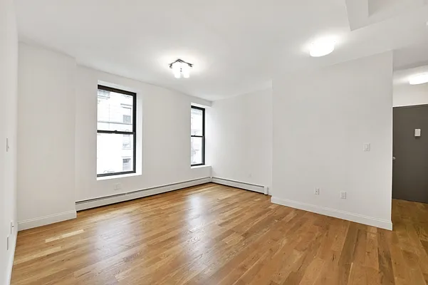 Rented by MNS | media 29