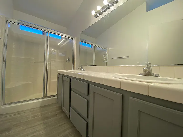 5905 Silver Heights St — Photo 9